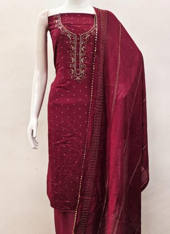 DS273 Chanderi Jacquard Wholesale Dress Materials 5 Pieces Catalog